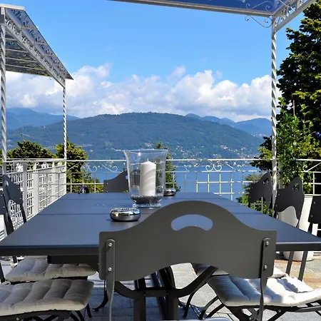Sleeps 13 Pool Air Con Wifi Villa Baveno
