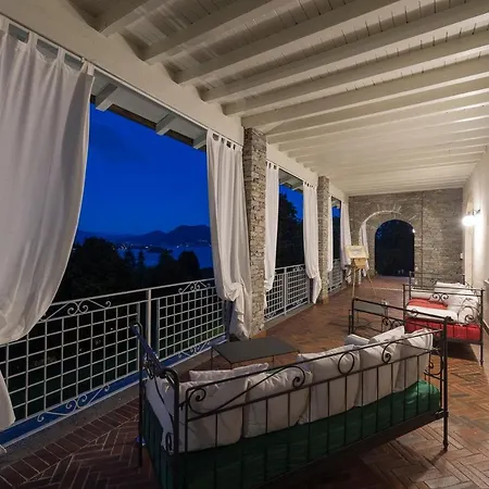 Sleeps 13 Pool Air Con Wifi *