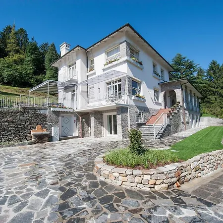 Sleeps 13 Pool Air Con Wifi Villa