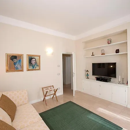 Sleeps 13 Pool Air Con Wifi Villa