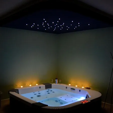 Sleeps 13 Pool Air Con Wifi *