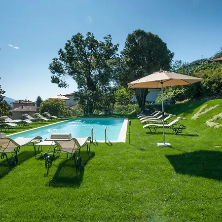 Villa Sleeps 13 Pool Air Con Wifi *